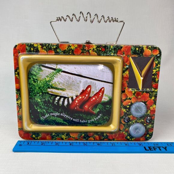 *RARE* Vintage WIZARD OF OZ "RUBY SLIPPERS" Television Tin LUNCH BOX! Vandor TV - Picture 2 of 14